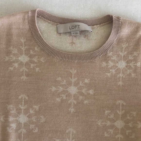 Loft Snowflake Crewneck sweater - Picture 2 of 2